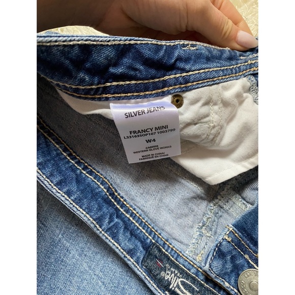 Silver Jeans Francy Mini skirt Size 4 - Picture 3 of 3